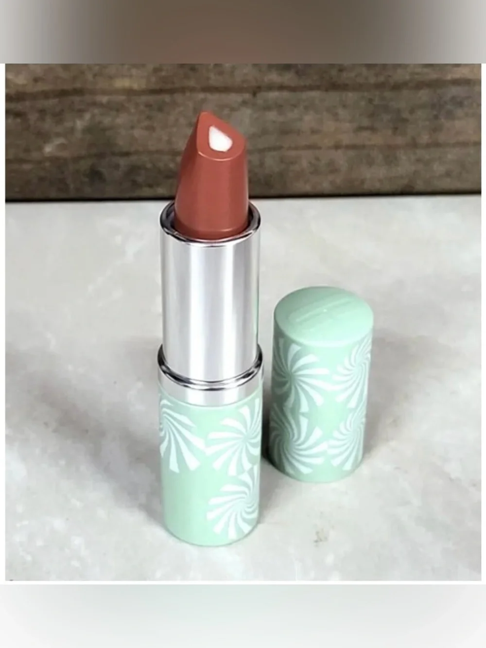 CLINIQUE~Dramatically Different Lipstick~TENDER HEART~0.1oz Full Size~Nwob